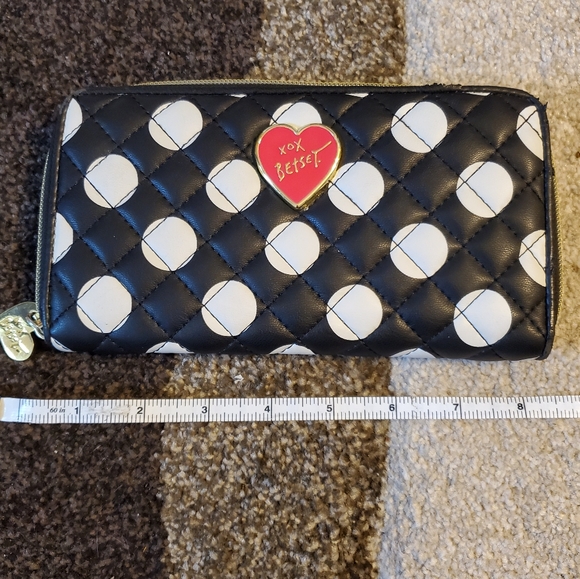 EUC BETSEY JOHNSON POLKA DOT WALLET - Picture 4 of 6
